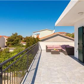 4 Bedroom Villa with Pool near Milna, Brac Island Sleeps 8 